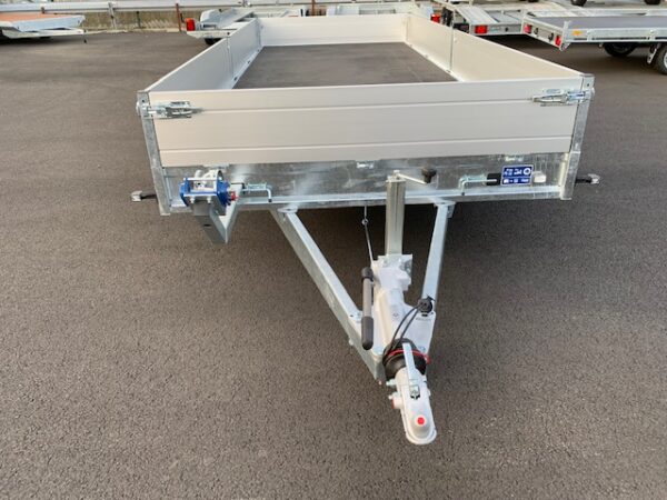 Plateau multi SARIS HEAVY DUTY – PTAC 3500 kg – Rampes + Treuil inclus