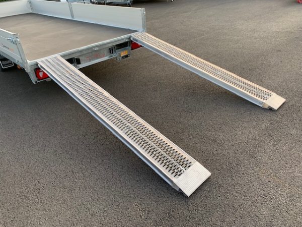 Plateau multi SARIS HEAVY DUTY – PTAC 3500 kg – Rampes + Treuil inclus