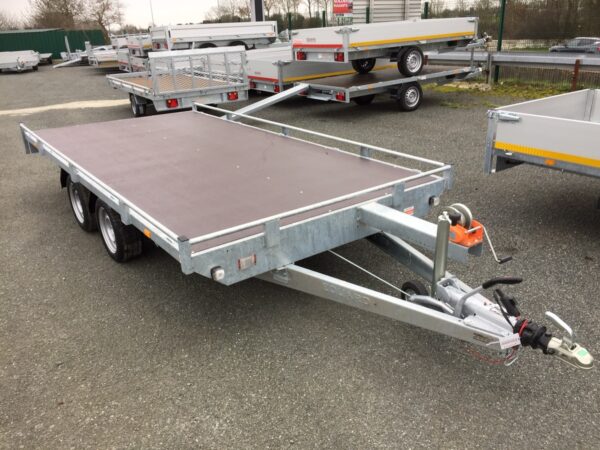 Plateau EDUARD 4020 – 406 x 200 cm – Rampes & Treuil inclus