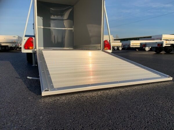 FOURGON LIDER 42930 – 230 x 135 x 157 cm – 750 kg Freiné