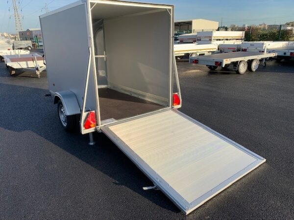 FOURGON LIDER 42930 – 230 x 135 x 157 cm – 750 kg Freiné