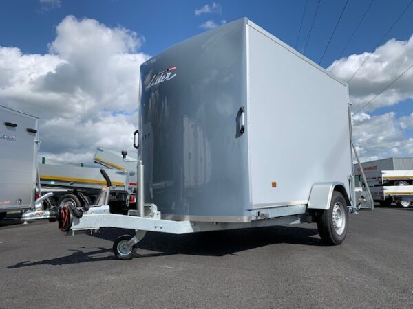 FOURGON LIDER 42960 – 260 x 155 x 177 cm – 1350 kg Freiné