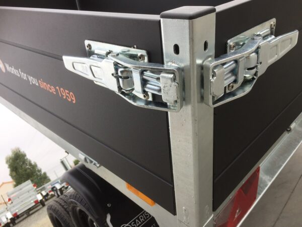 BENNE SARIS K1 276 150 2000 2 – Electrique – PTAC 2000 kg